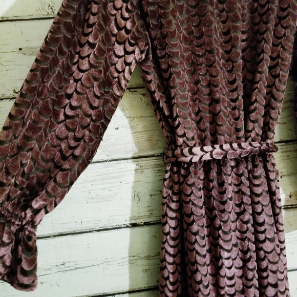 Michael Kors Purple Velvet Scalloped Belted Dress - Picture 7 of 8